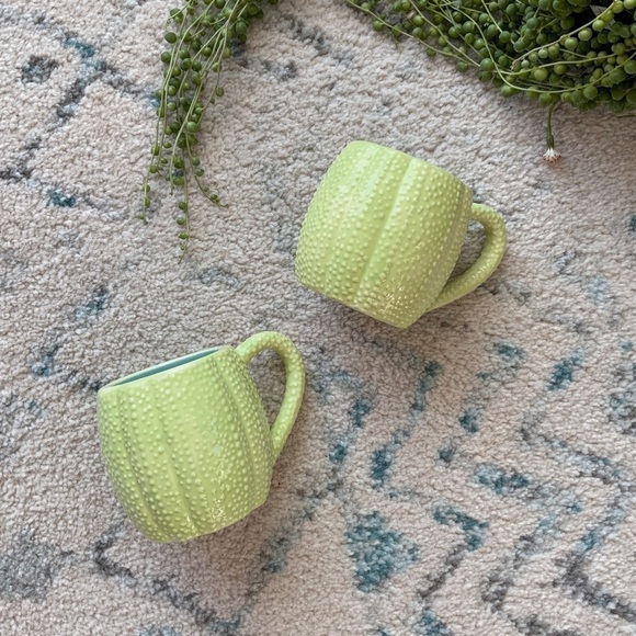 Set  of ceramic cactus mugs - Picture 2 of 4